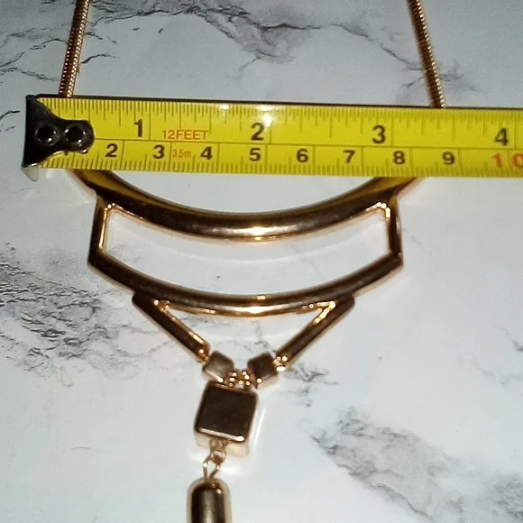 Beautiful Vintage Gold Tone Statement Necklace with Tassel - Picture 6 of 11